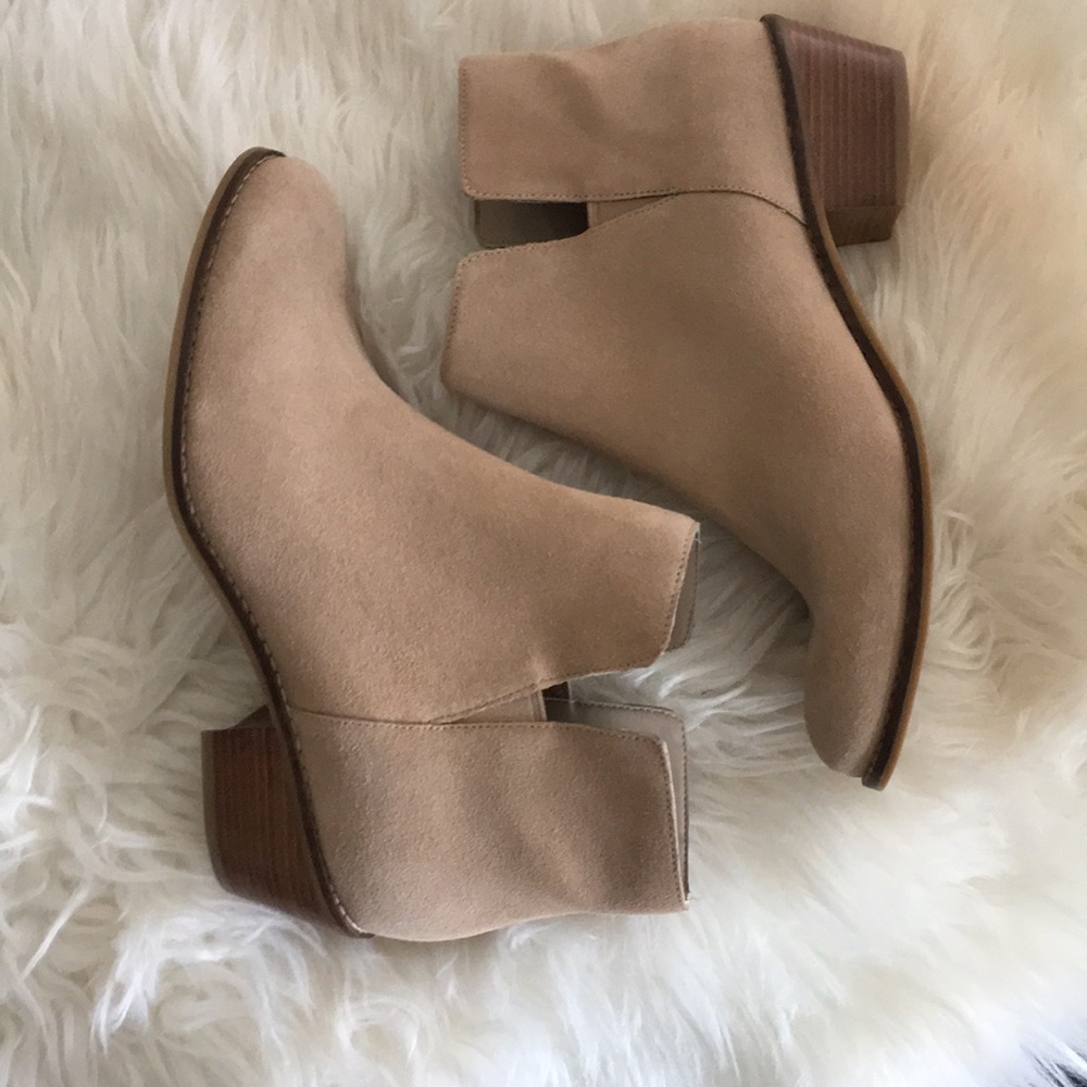 Cole Haan booties size 8 us /38 eu